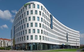 Holiday Inn Express Dusseldorf - Hauptbahnhof